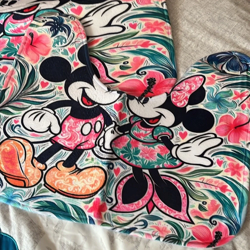Mickey & Minnie Bath Mat and Toilet Cover Set